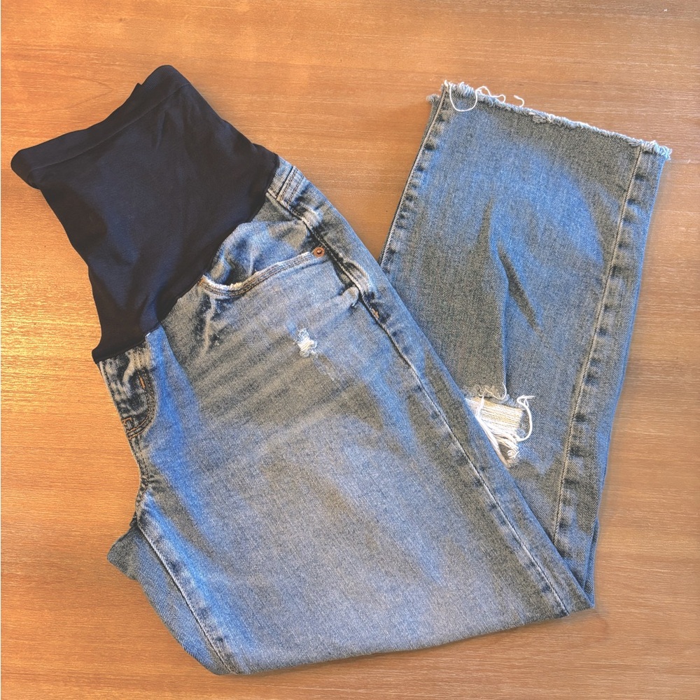 🌿 3 For $12 Old Navy Women’s Maternity Distressed Light Wash Jeans Raw Hem, 4